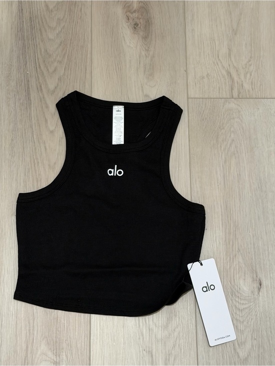 ALO Yoga Tops - ALO Yoga Black Ribbed Crop Tank